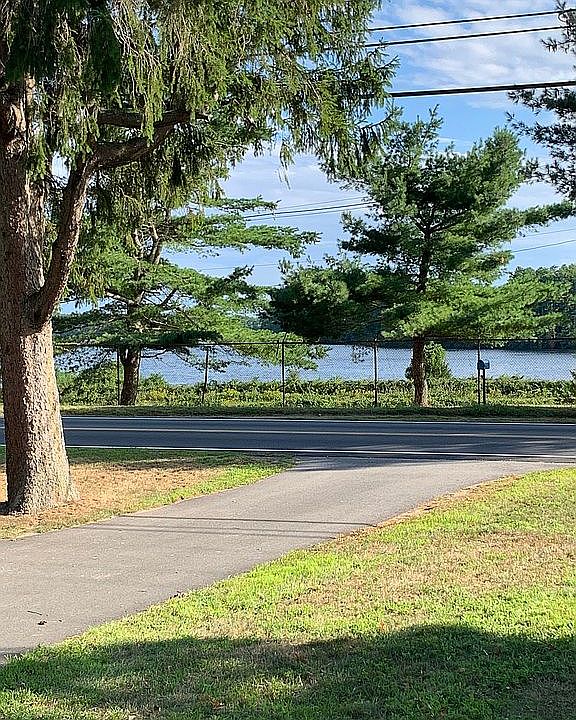 84 Precinct St, Lakeville, MA 02347 Zillow