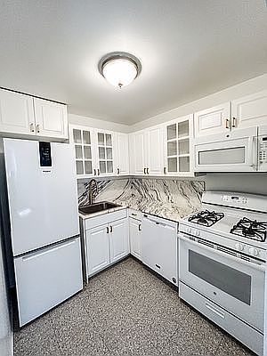 1st image of 56 Beaver St APT 801