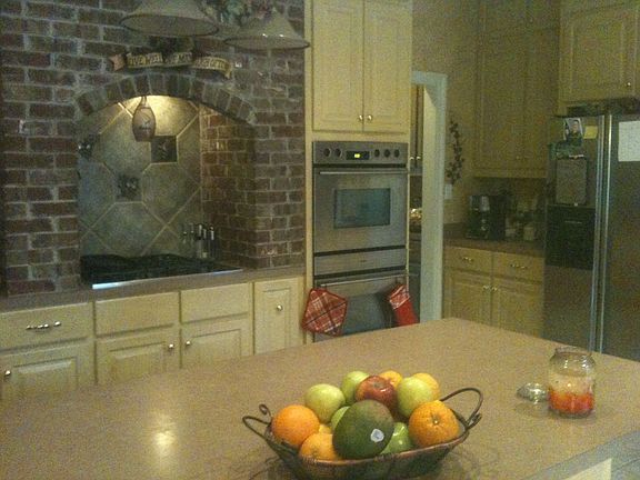 Kitchen w/ stainless steel appliances
