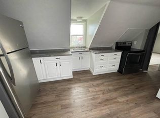 23 Read St, Lowell, MA 01850