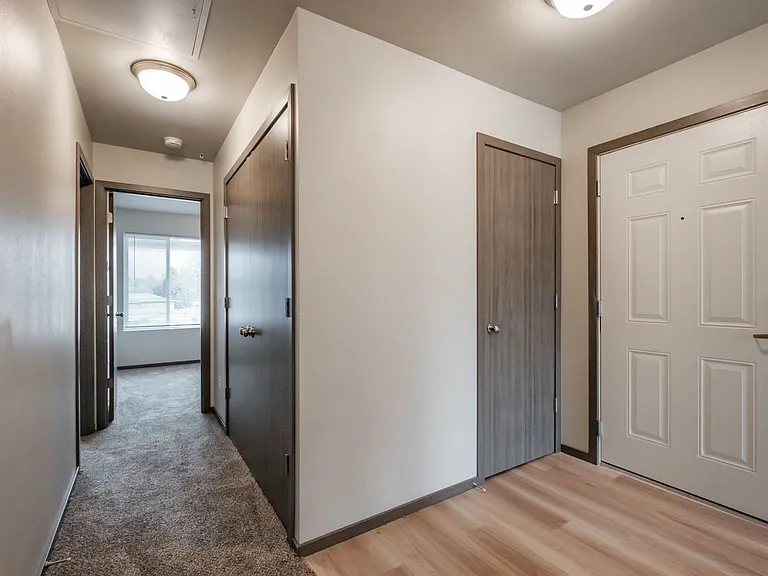 Jefferson Terrace Apartments — Photo 35