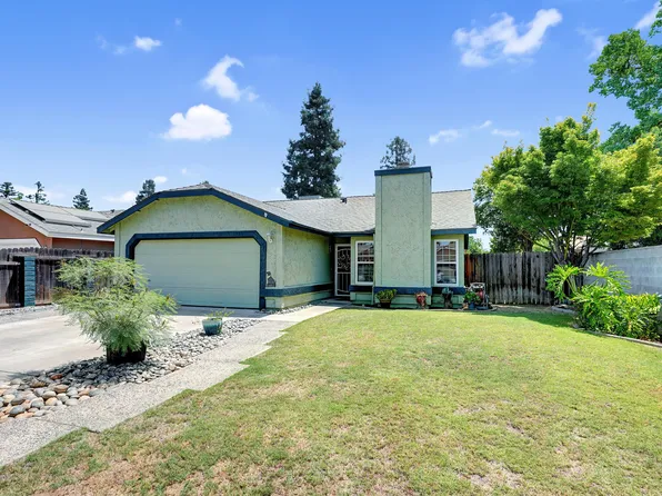 1012 N Steven Avenue, Farmersville, CA 93223