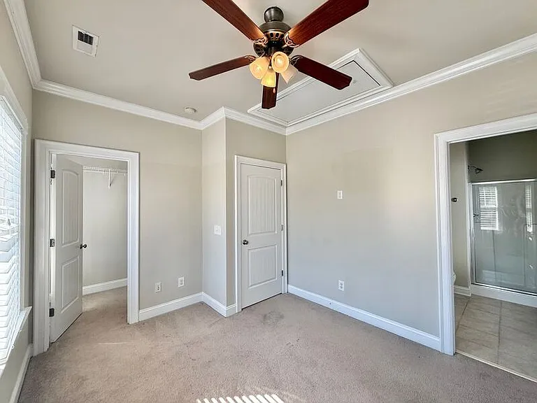 7758 Acc Blvd — Photo 13