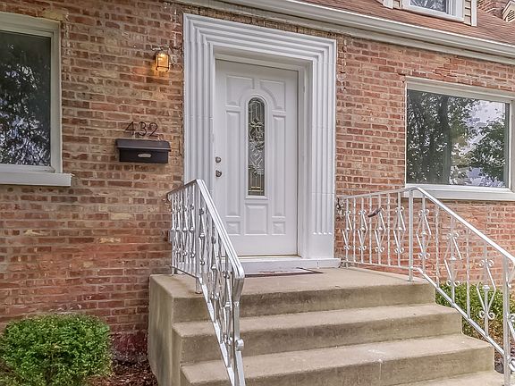 3rd image of 432 Morris Ave
