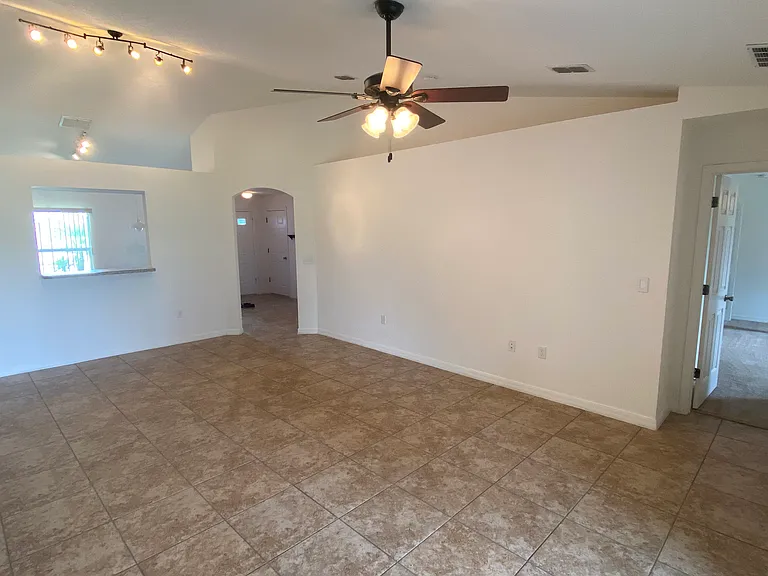 2716 Shelby Ruth Pl — Photo 3