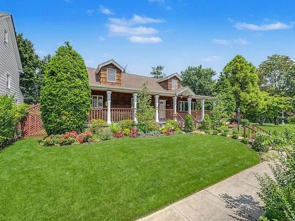 14645 13th Ave, Whitestone, NY 11357