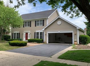 1003 Pember Cir, Dundee, IL 60118