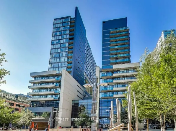 36 Lisgar St #602W, Toronto, ON M6J 0C7