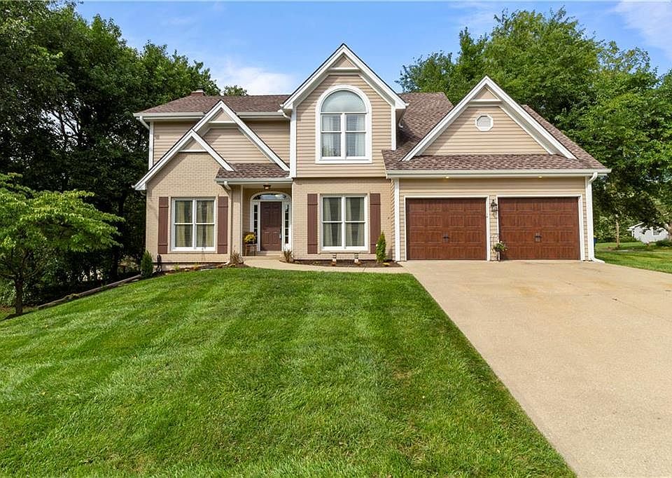 1204 N Woodridge Ln, Liberty, MO 64068 Zillow
