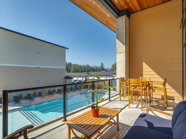 Rivers Edge Apartments — Photo 24