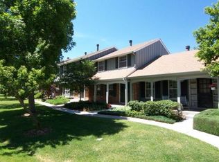 9112 E Amherst Dr APT E, Denver, CO 80231