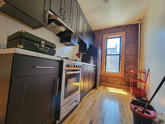 2nd image of 709 Empire Blvd #3T