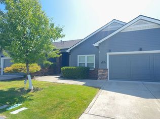 94 Skyhawk Dr, Eagle Pt, OR 97524