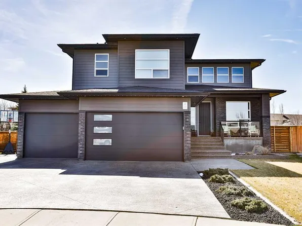 218 N Stonecrest Bay W, Lethbridge, AB T1K 5N7