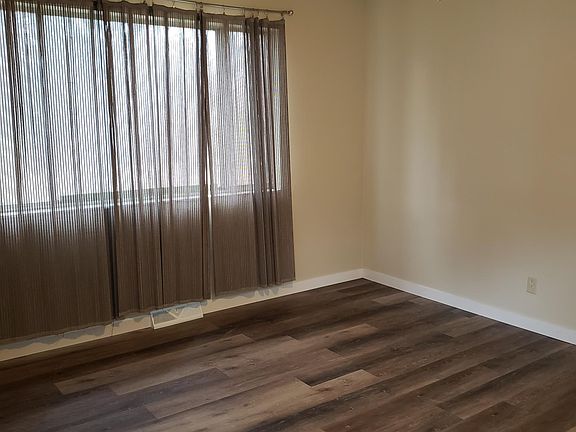 5th image of 429 Eddy St Unit B