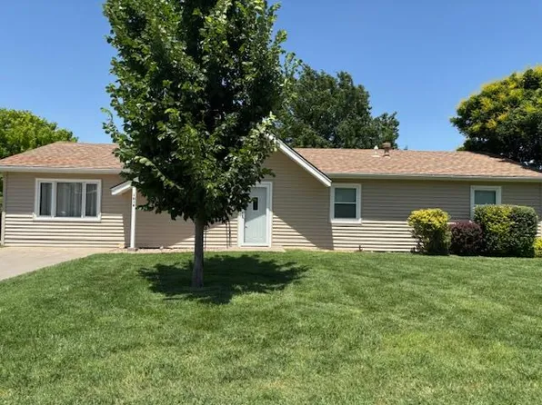 1016 N Baughman Dr, Ulysses, KS 67880