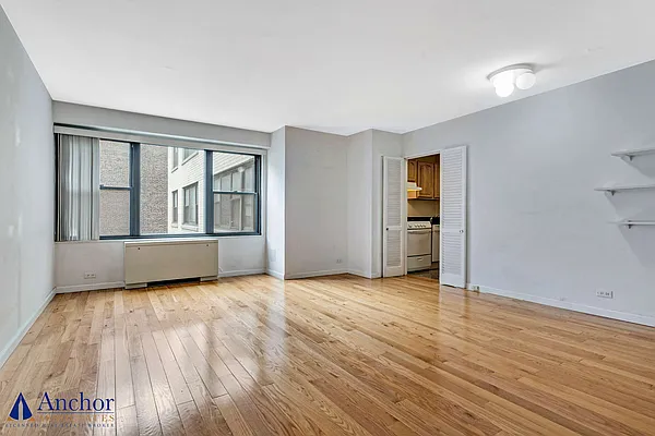 Rented by Anchor Associates | media 21