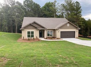 79 Eagle Heights Dr, Maysville, GA