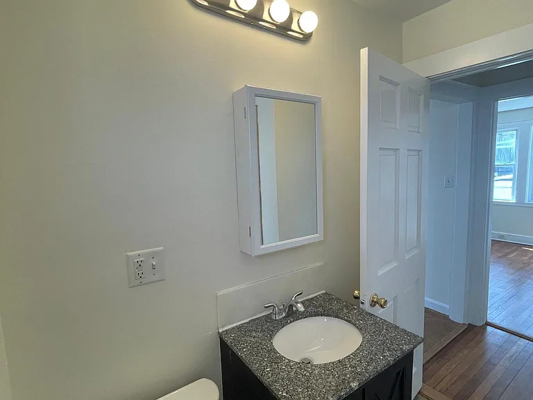 63 Lawn Ave — Photo 7