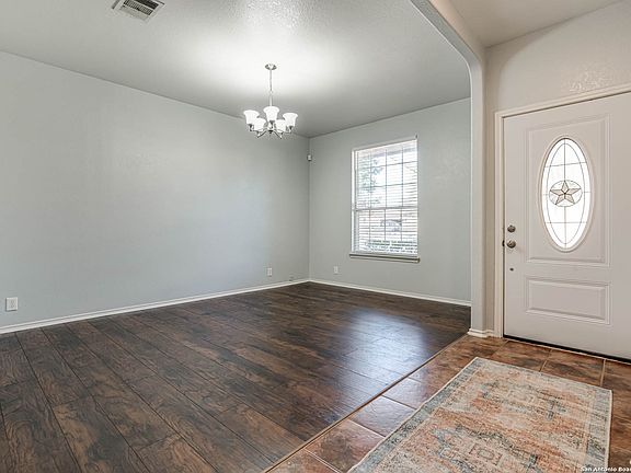 4th image of 2656 GALLANT FOX DR