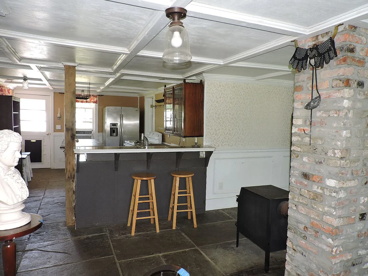 2 bed, 2.0 bath, 900 sqft, $2,100 — Photo 3