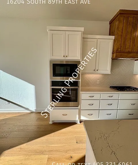 16204 S 89th East Ave — Photo 15