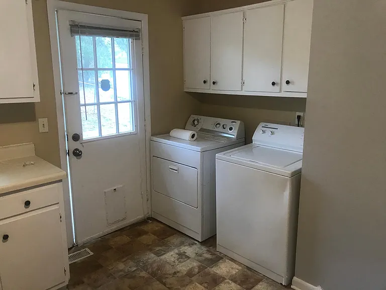 4614 Forest Ridge Dr — Photo 10