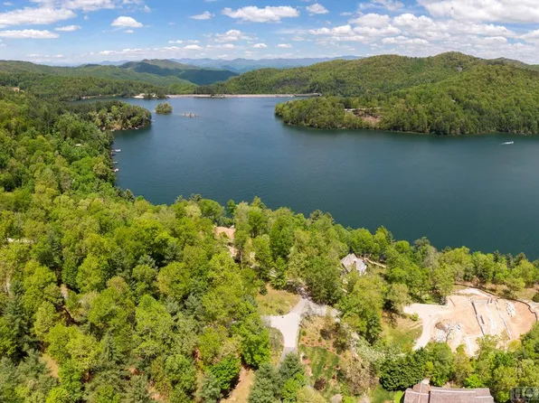 55 W Stone Pointe Ln, Cullowhee, NC 28723