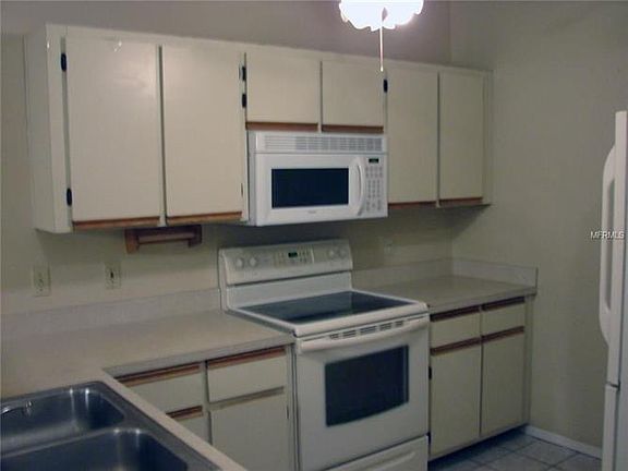 3rd image of 2356 Oak Park Way #2356