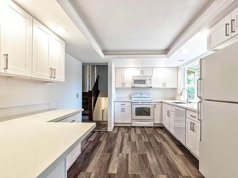 15618 SE Fairwood Blvd — Photo 5