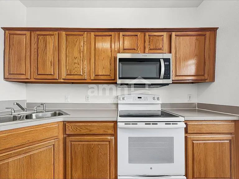 8516 Rainy Lake Dr — Photo 4