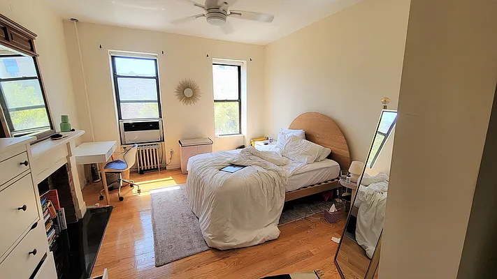 Rented by New York Dwellings LLC | media 21