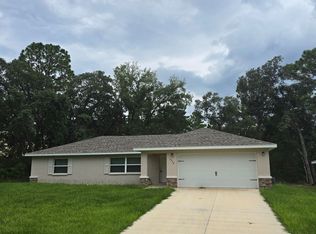 3074 W Bedford Ln, Citrus Springs, FL 34433