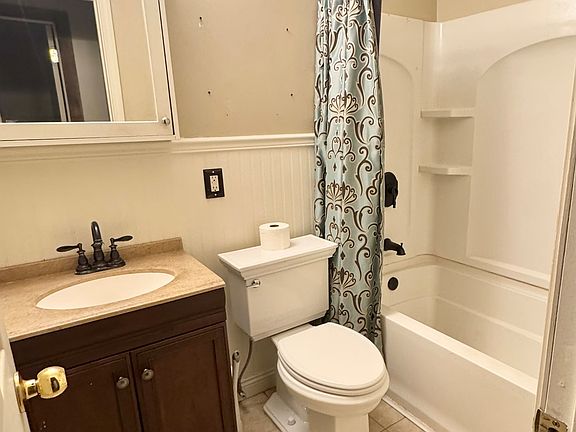 3rd image of 59 Crestview Dr