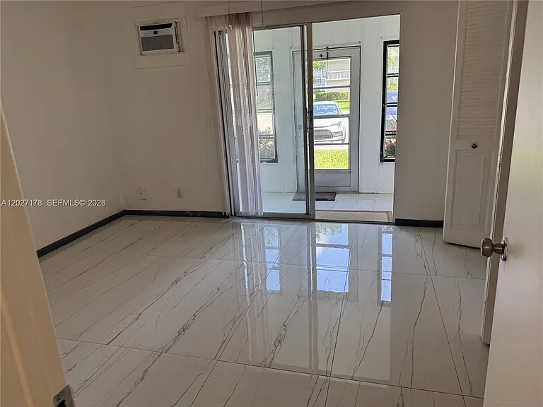 111 Tilford #111-F — Photo 13