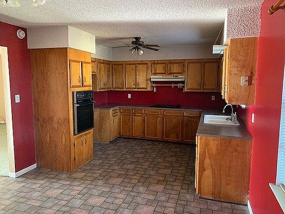 4th image of 391 Walking Horse Ln