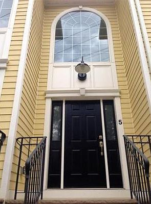 5th image of 129 Cambridge St APT 5