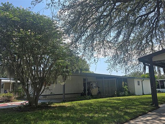 4th image of 730 Royal Palm Ave