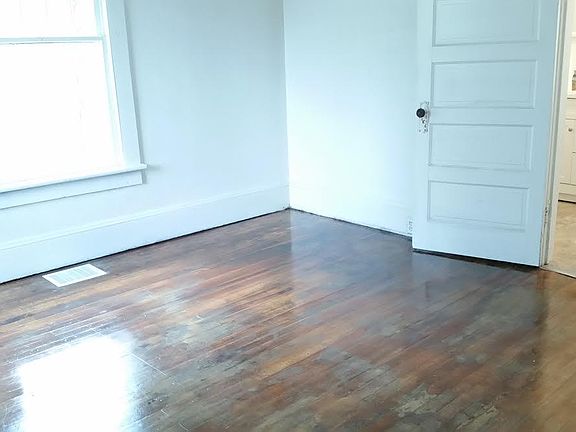 4th image of 522 South Converse Street