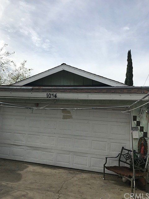 2nd image of 1044 Hollister St