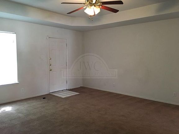 5th image of 3600 Warfield Dr