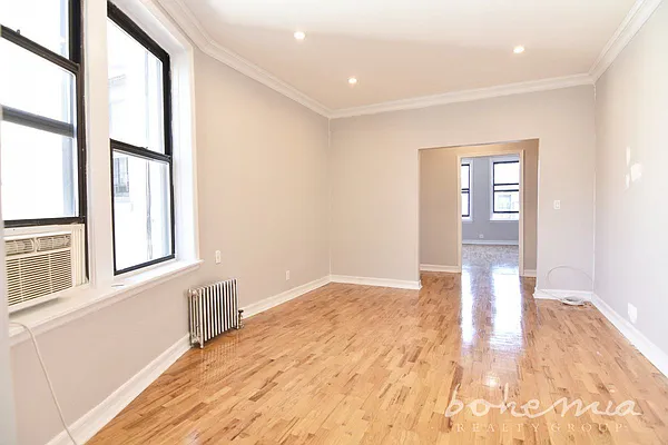 Rented by Bohemia Realty Group | media 20