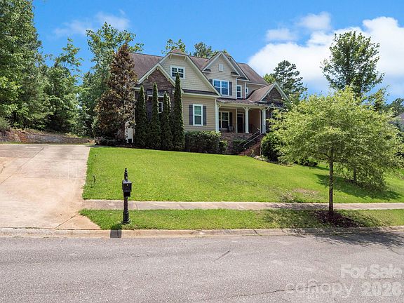 3rd image of 242 Wren Creek Cir