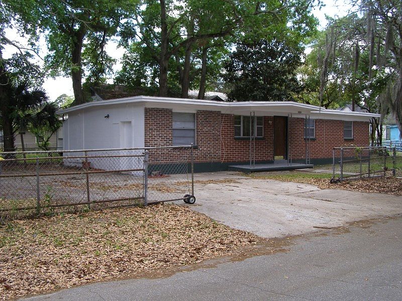1st image of 2642 Orion St