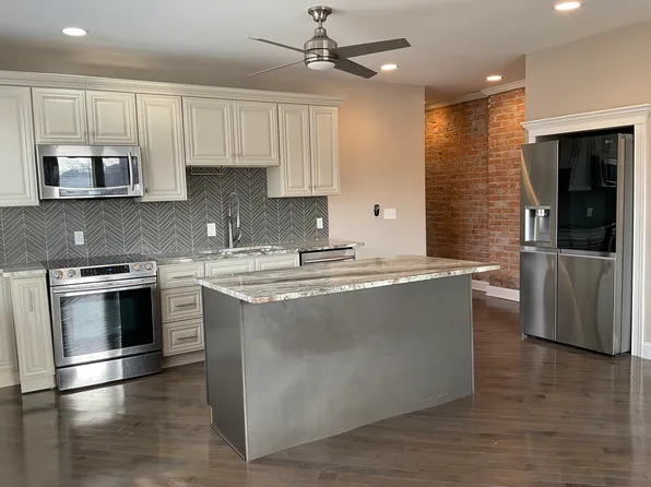 (undisclosed Address), Detroit, MI 48208