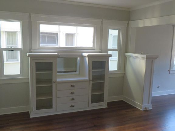5th image of 4630 Prospect Ave