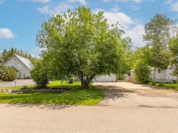 25 W Range Road 282 #41124, Lacombe County, AB T4M 0X6