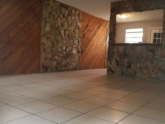 3rd image of 6089 72nd Ave APT B