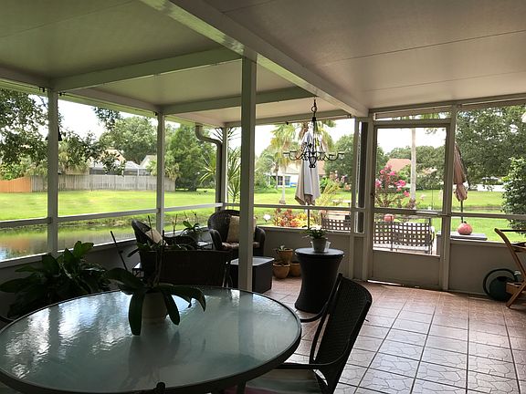 3rd image of 11236 Thicket Ct
