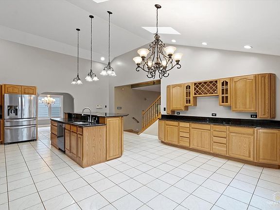 5th image of 6613 Conrad Ave